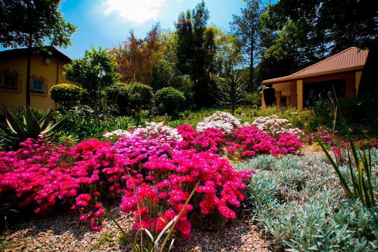 Little Tuscany Boutique Hotel Johannesburg Exterior photo