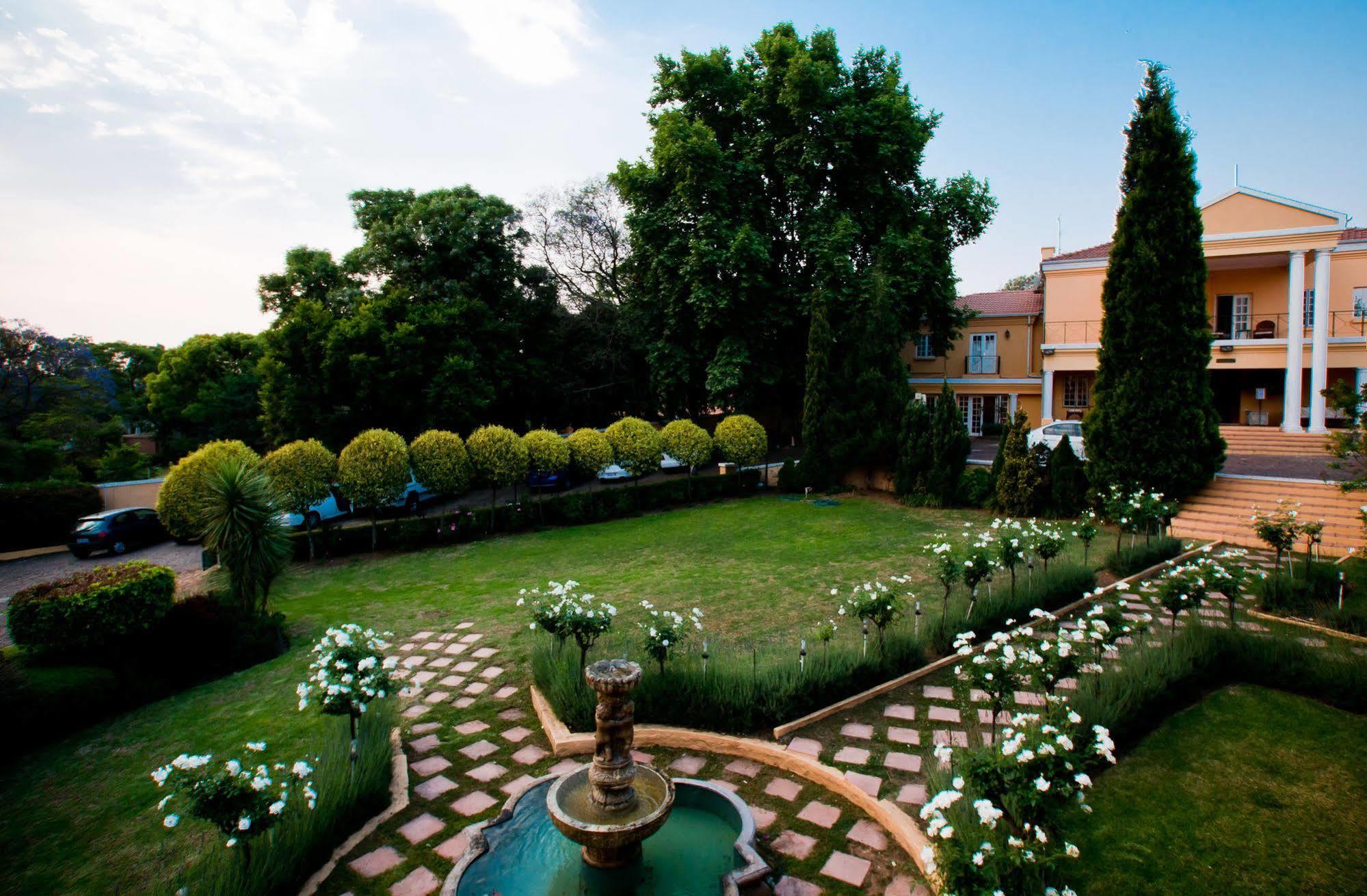 Little Tuscany Boutique Hotel Johannesburg Exterior photo